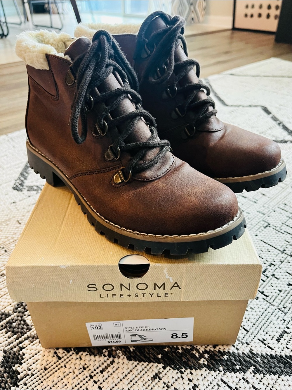 Sonoma Women’s Brown Lace-Up Shearling-Lined Boots